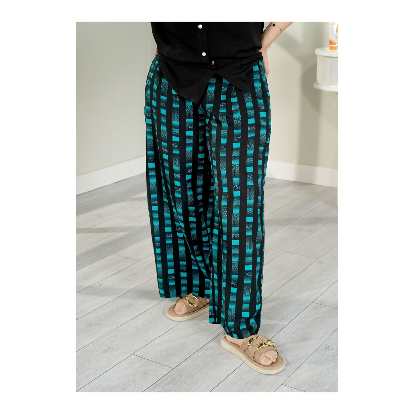 Basix Women's Twin Pocket Black & Sea Green Geometric Pattern Palazzos LT-613