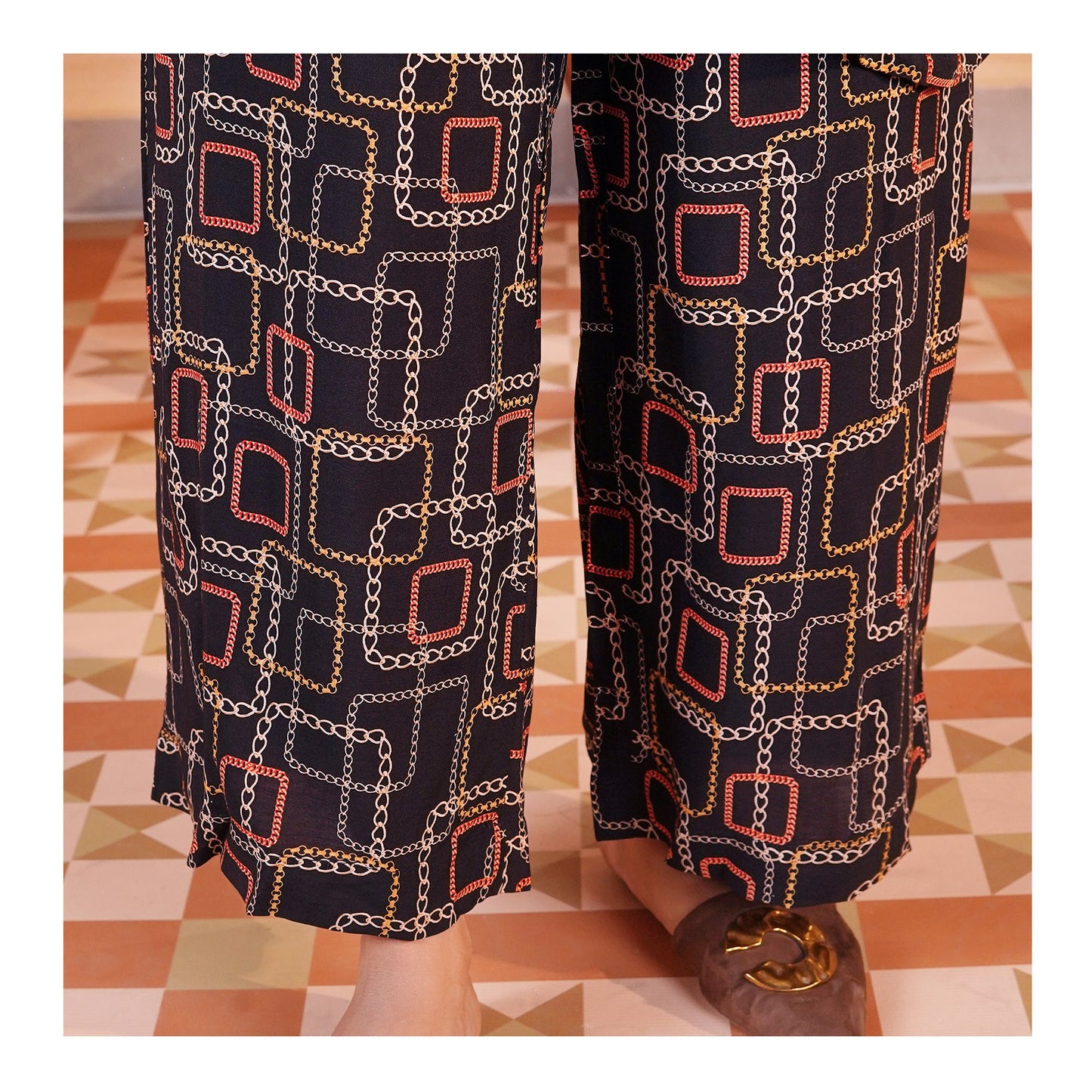 Basix Women's Black Geometric Patterns Viscose Fabric Relax Fit Fusion, Co-Ord Set, CORD-114