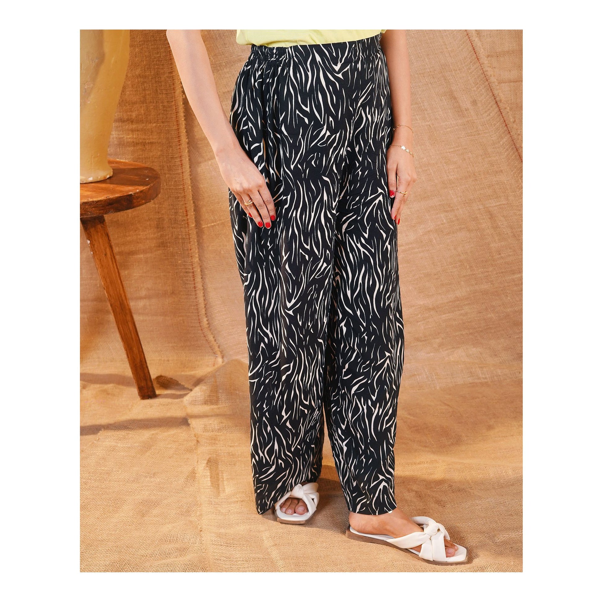 Basix Women's Twin Pocket Abstract Stripes Palazzos, Black With White, LT-618