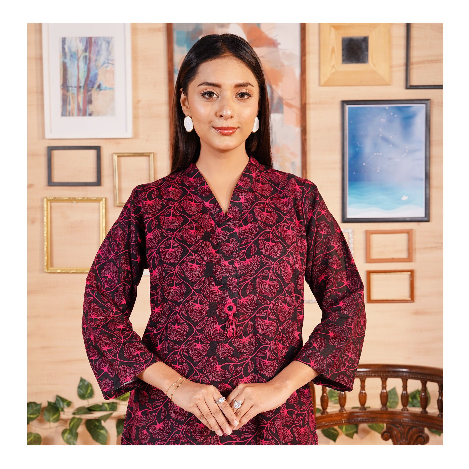 Basix Khaddar Black & Magenta Flora With Tassel, 2-Piece Set, EW-109