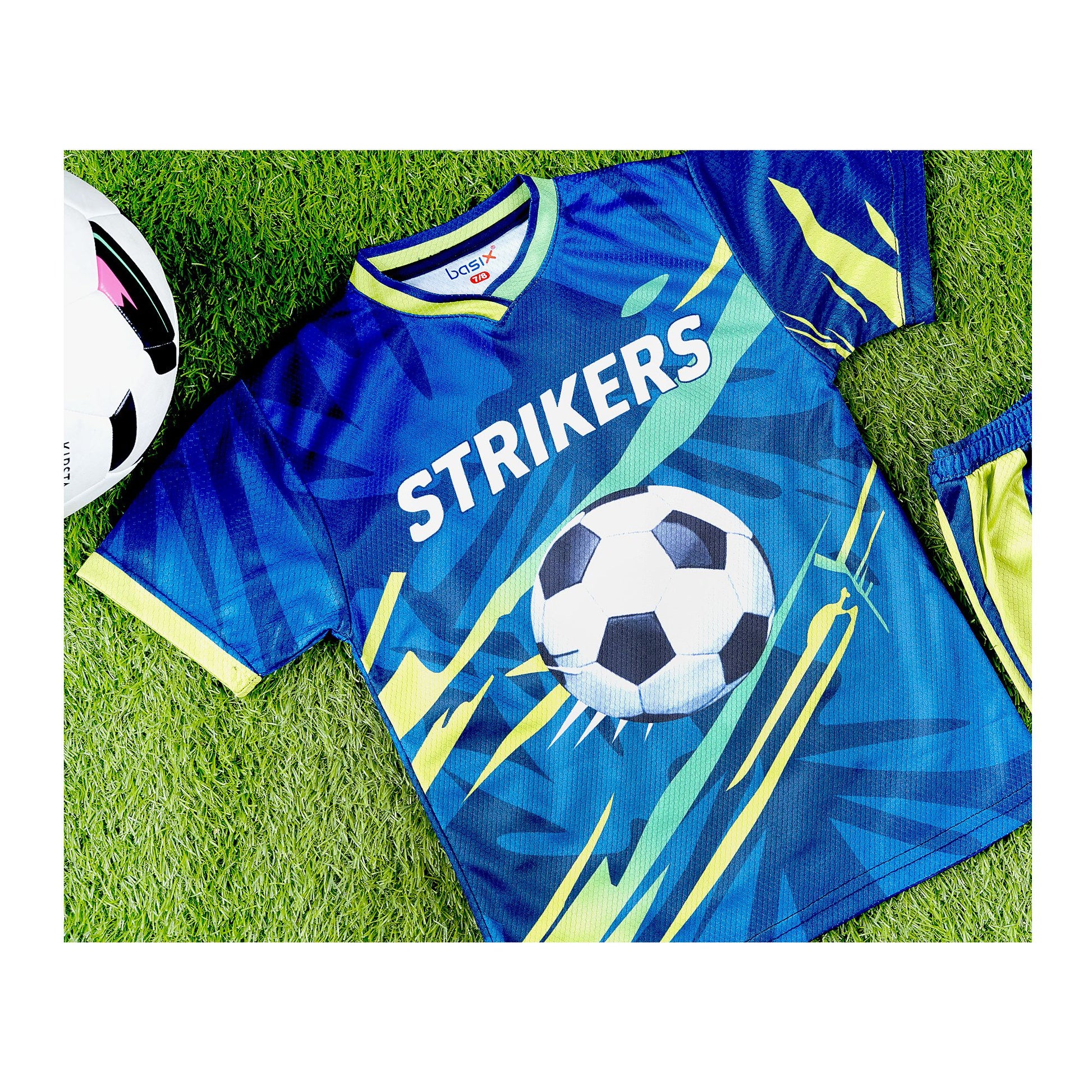 Basix Boy's Football Kits, Navy &amp; White Strikers, 10