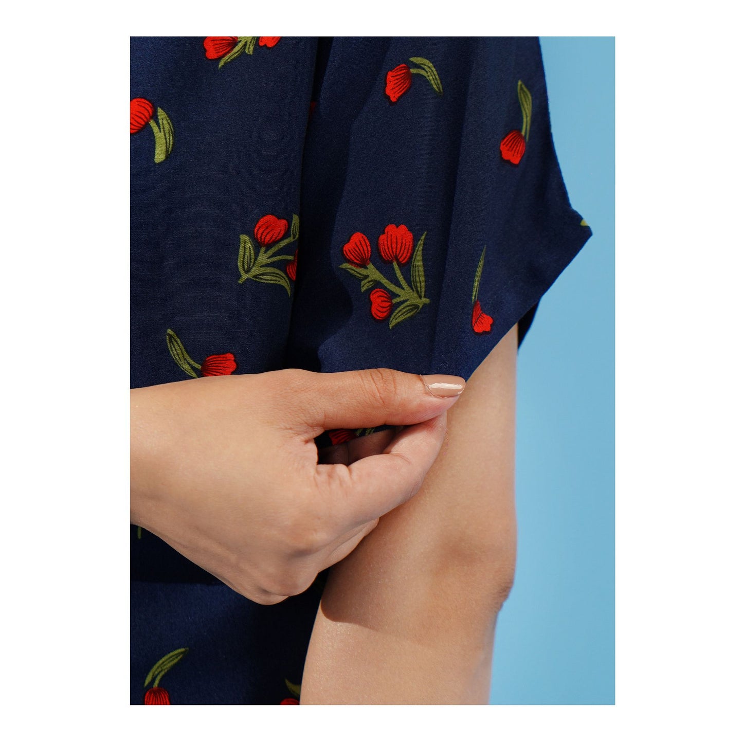 Basix Women's Drop Shoulder Sleeveless 2-Piece Set, Navy Blue With Red Flora, Viscose, LW-679